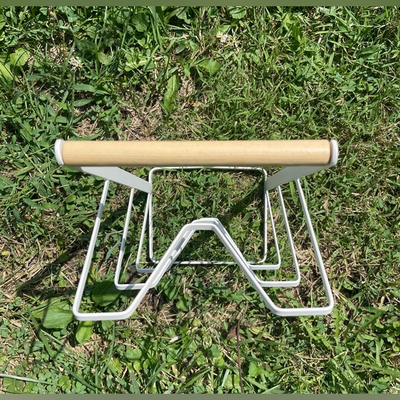 White Metal Rack - Picture 5 of 9